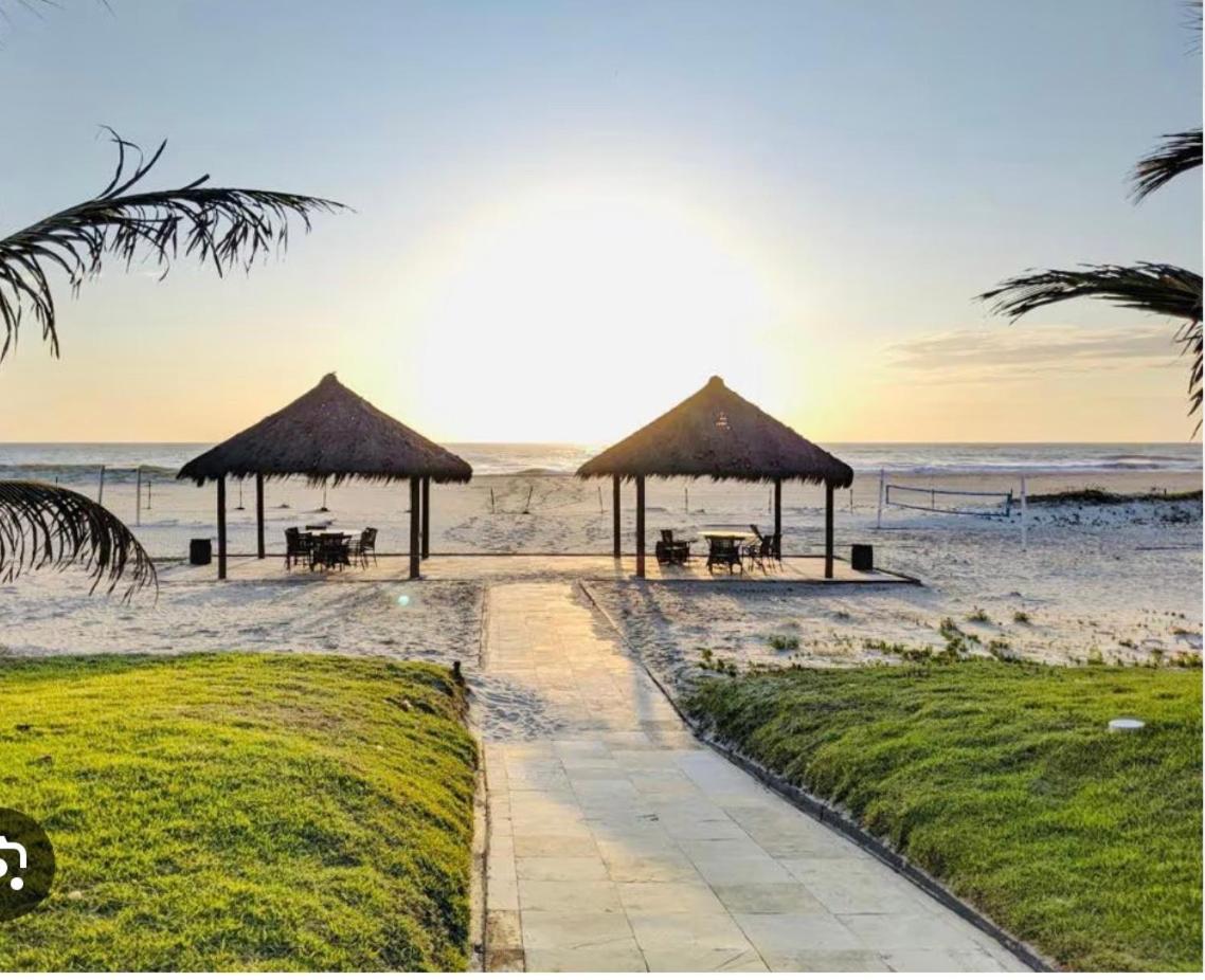 Apartamento Vista Total Do Mar Uma Cobertura A 400M Do Beach Park No Porto Das Dunas Aquiraz Condominio Terramaris Piscina Ampla Parque Infantil Sauna Estacionamento Privado ภายนอก รูปภาพ